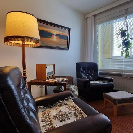 Mummola Kodikas Vintage-huoneisto アパート ハメーンリンナ