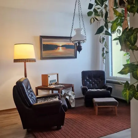 アパート Mummola Kodikas Vintage-huoneisto ハメーンリンナ